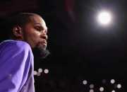 问鼎娱乐-杜兰特在公牛比赛中连败，赛况扑朔迷离引发热议！的简单介绍