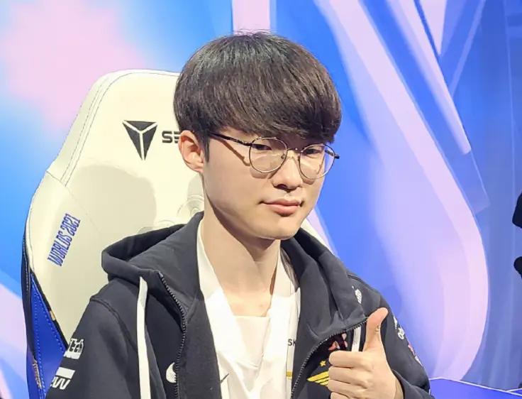 关于Faker新星表现优异表现突出,IG前途光明!引发球迷热议的信息 关于Faker新星表现优异表现突出,IG前途光明!引发球迷热议的信息