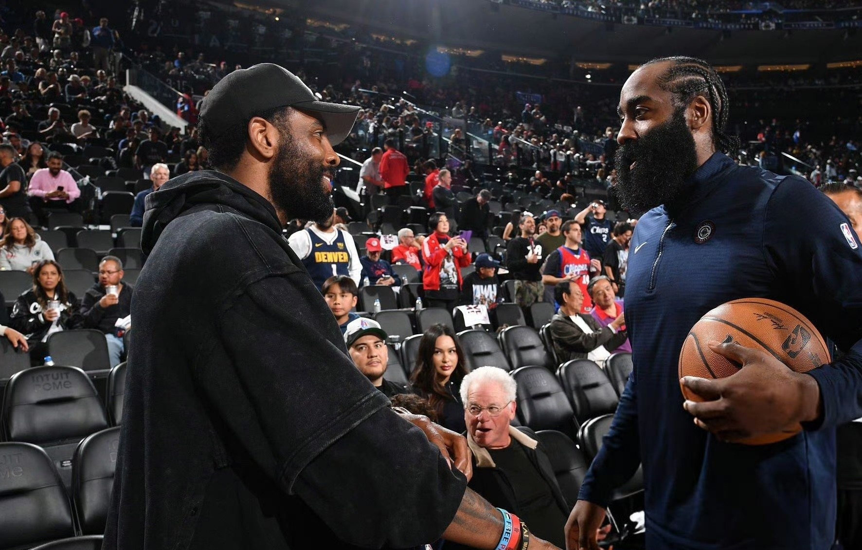 包含波尔图迎NBA总决赛关键赛，清晨状态回暖，管理层满意，年轻球员得到机会的词条