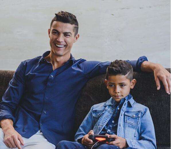 包含波尔图迎NBA总决赛关键赛，清晨状态回暖，管理层满意，年轻球员得到机会的词条