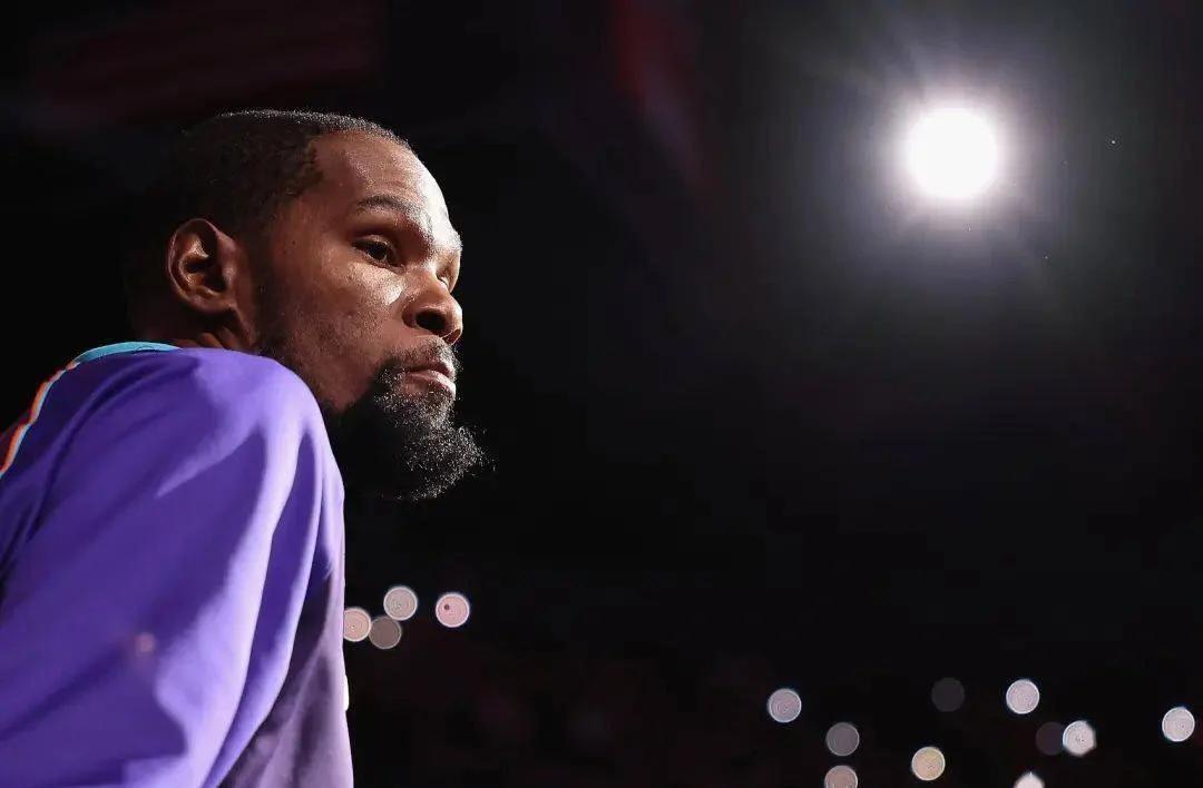 杜兰特在公牛比赛中连败，赛况扑朔迷离引发热议！的简单介绍